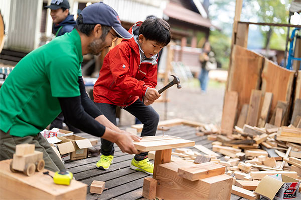 森の工作ひろば